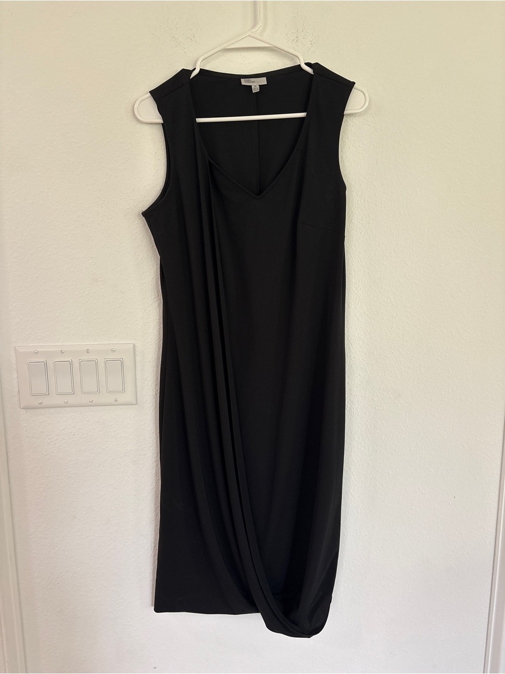 NWT Linea Domani Black Sleeveless Draped Dress